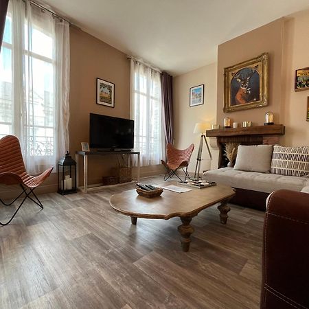 Cote Chateau - Grand Appartement Au Coeur De Blois Zewnętrze zdjęcie